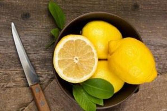 فواید قرار دادن لیمو در کنار تخت