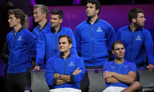 خداحافظی احساسی راجر فدرر از تنیس حرفه ای پس از 24 سال ، اشک های رافائل نادال همه را تحت تاثیر قرار داد ، یکی از صحنه های ماندگار در تاریخ ورزش خلق شد